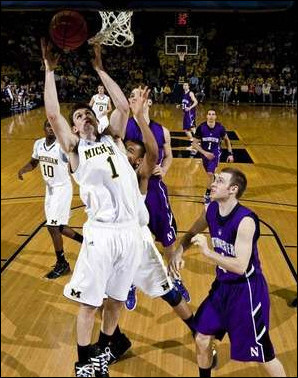 Tim Hardaway Jr. (10), Stu Douglass (1), and Zack Novak (0)