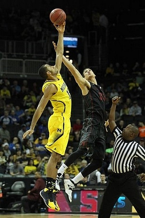 Jon Horford (15)