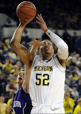 Jordan Morgan (52)