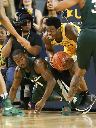 Derrick Walton Jr. (10)