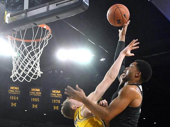 Duncan Robinson (22)