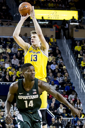 Moritz Wagner (13)