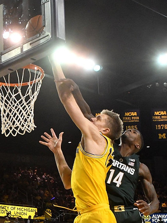 Moritz Wagner (13)