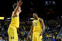 Moritz Wagner (13) and Zak Irvin (21)