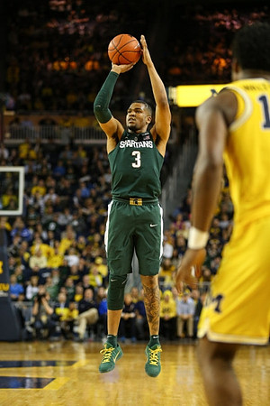 Derrick Walton Jr. (10)