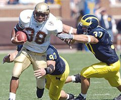 Shawn Lazarus (97) and Zach Kaufman (37)