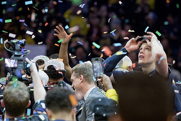 Luke Yaklich and Moritz Wagner (13)