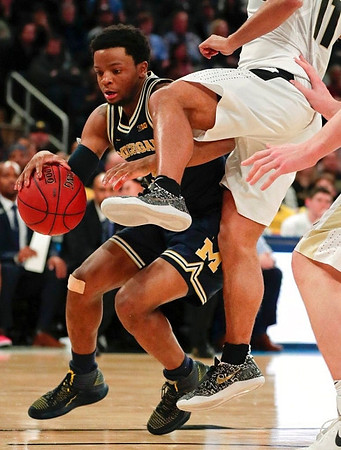 Zavier Simpson (3)