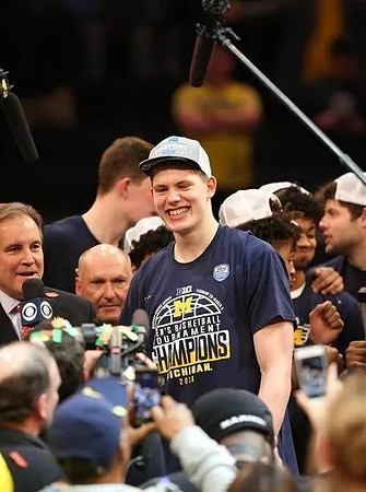 Moritz Wagner (13)