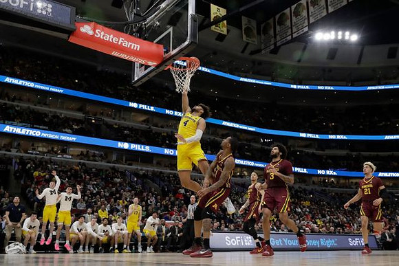 Isaiah Livers (4)