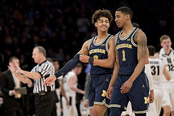 Jordan Poole (2) and Charles Matthews (1)