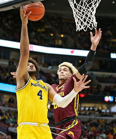 Isaiah Livers (4)