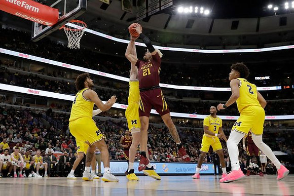 Isaiah Livers (4), Jon Teske (15), Zavier Simpson (3), and Jordan Poole (2)