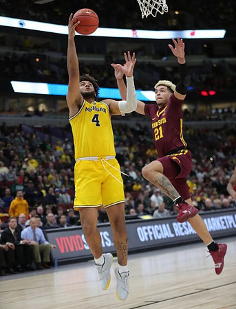 Isaiah Livers (4)