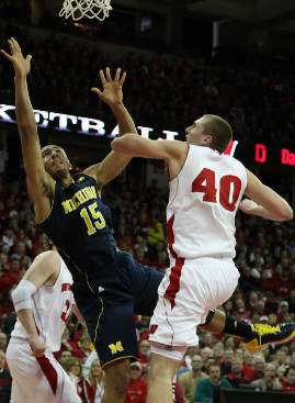 Jon Horford (15)