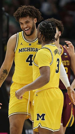 Isaiah Livers (4) and Zavier Simpson (3)
