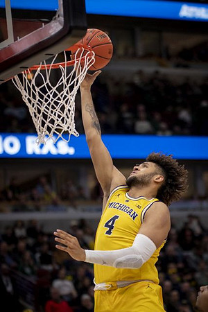Isaiah Livers (4)