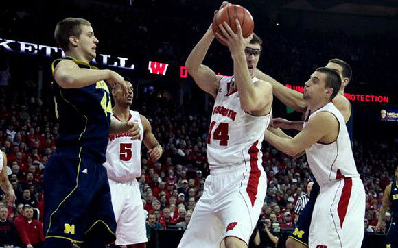 Max Bielfeldt (44) and Mitch McGary (4)
