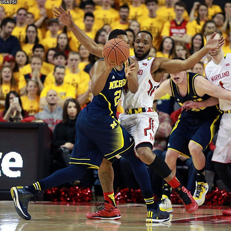 Zak Irvin (21) and Ricky Doyle (32)