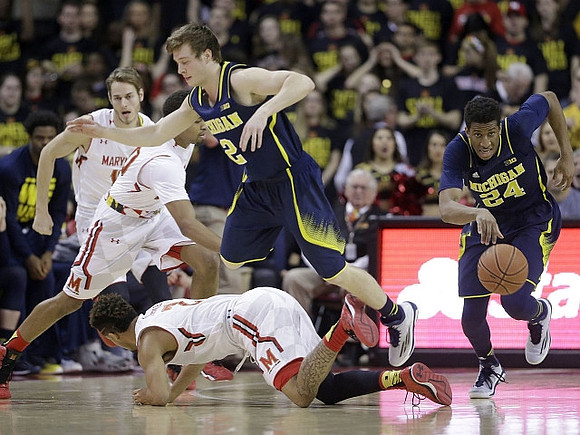 Spike Albrecht (2) and Aubrey Dawkins (24)