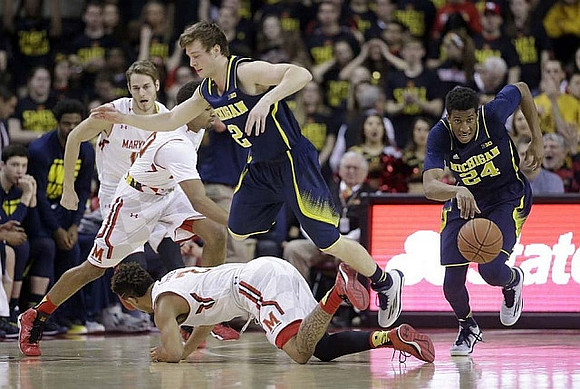 Spike Albrecht (2) and Aubrey Dawkins (24)