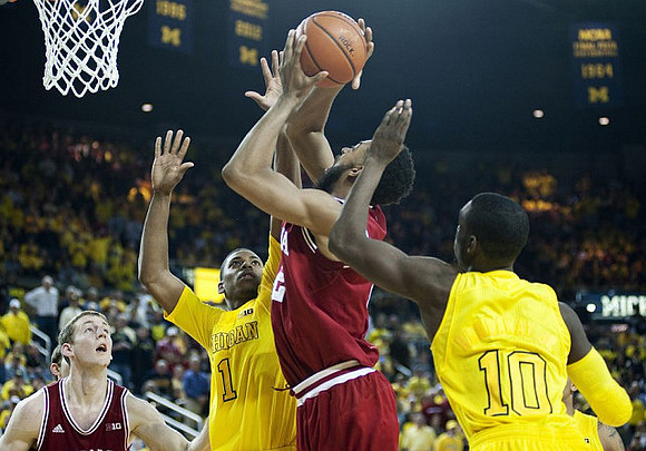 Glenn Robinson III (1) and Tim Hardaway Jr. (10)