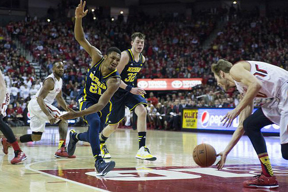 Zak Irvin (21) and Ricky Doyle (32)