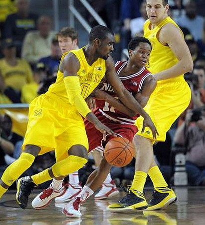 Tim Hardaway Jr. (10) and Mitch McGary (4)
