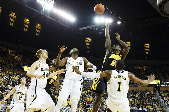 Spike Albrecht (2), Max Bielfeldt (44), Tim Hardaway Jr. (10), and Glenn Robinson III (1)