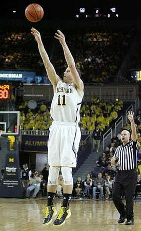Nik Stauskas (11)