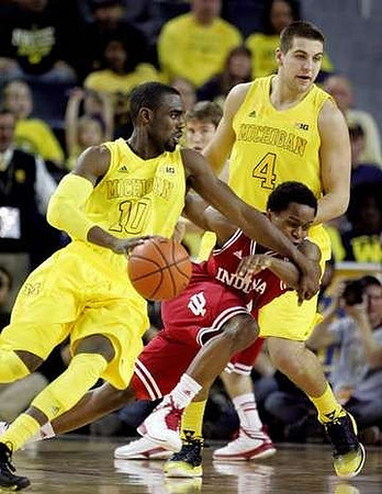 Tim Hardaway Jr. (10) and Mitch McGary (4)
