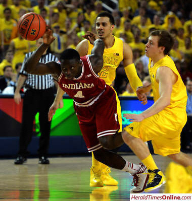 Jordan Morgan (52) and Spike Albrecht (2)