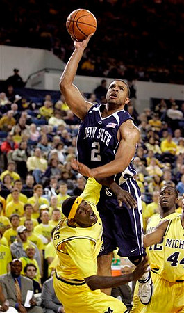 Manny Harris and Kelvin Grady