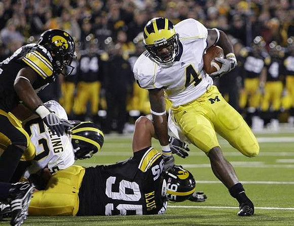 Stephen Schilling (52) and Brandon Minor (4)