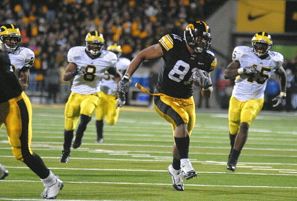 Jonas Mouton (8) and Obi Ezeh (45)