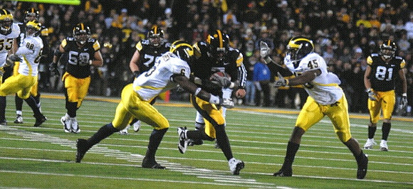 Ryan Van Bergen (53), Craig Roh (88), Donovan Warren (6), and Obi Ezeh (45)