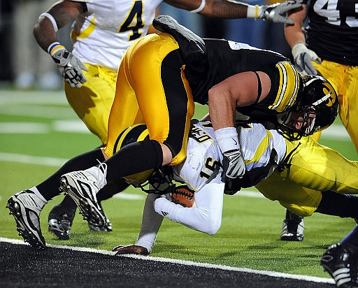 Denard Robinson (16) and Brandon Minor (4)
