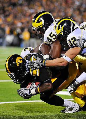 Stevie Brown (3), Obi Ezeh (45), and Jordan Kovacs (32)