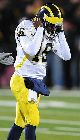 Denard Robinson (16)