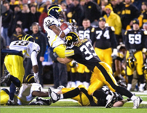 Brandon Smith (4), Zac Johnson (19), and Darryl Stonum (22)