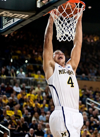Mitch McGary (4)