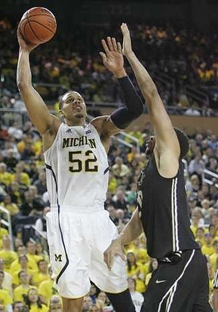 Jordan Morgan (52)