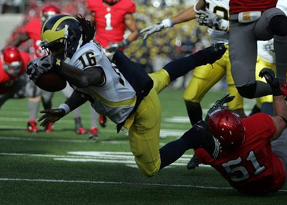 Denard Robinson (16)
