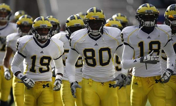 Kelvin Grady (19), Martell Webb (80), and James Rogers (18)