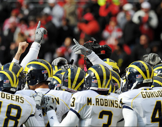 James Rogers (18), Marvin Robinson (3), and Cameron Gordon (4)