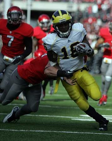 Denard Robinson (16)