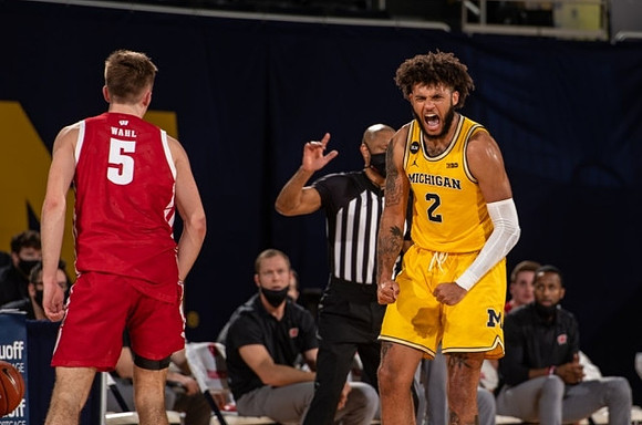 Isaiah Livers (2)