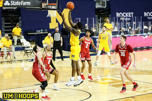 Chaundee Brown Jr. (15) and Brandon Johns Jr. (23)
