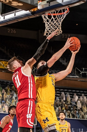 Austin Davis (51) and Brandon Johns Jr. (23)