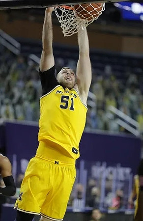 Austin Davis (51)